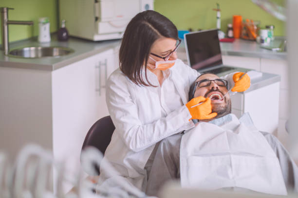 Best Emergency Root Canal Treatment in Kewaunee, WI